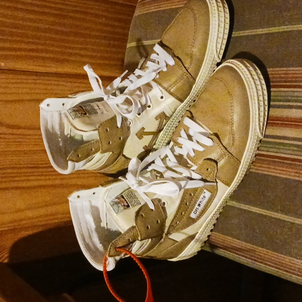Italian OFF WHITE, Size 45EU or 12 US Men's